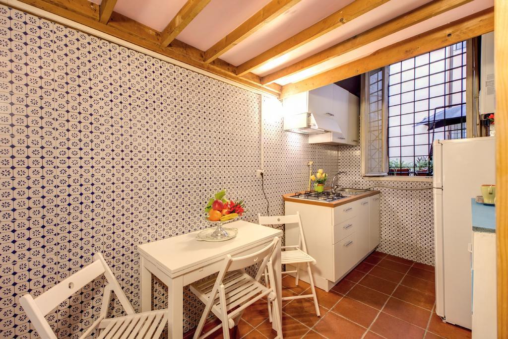Appartamento Casa Savelli Roma Esterno foto